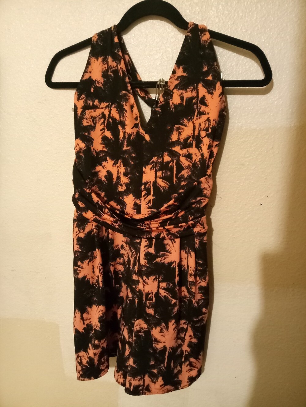 GUESS Los Angeles Palm Tree Print Halter Romper Black Coral Pink L